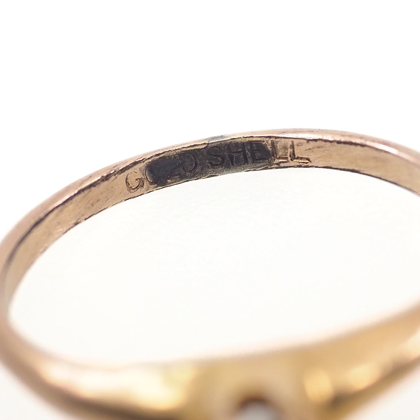 Antique 1900s Edwardian 10K Yellow Gold Shell and Orange Glass Solitaire Ring Size 7.75