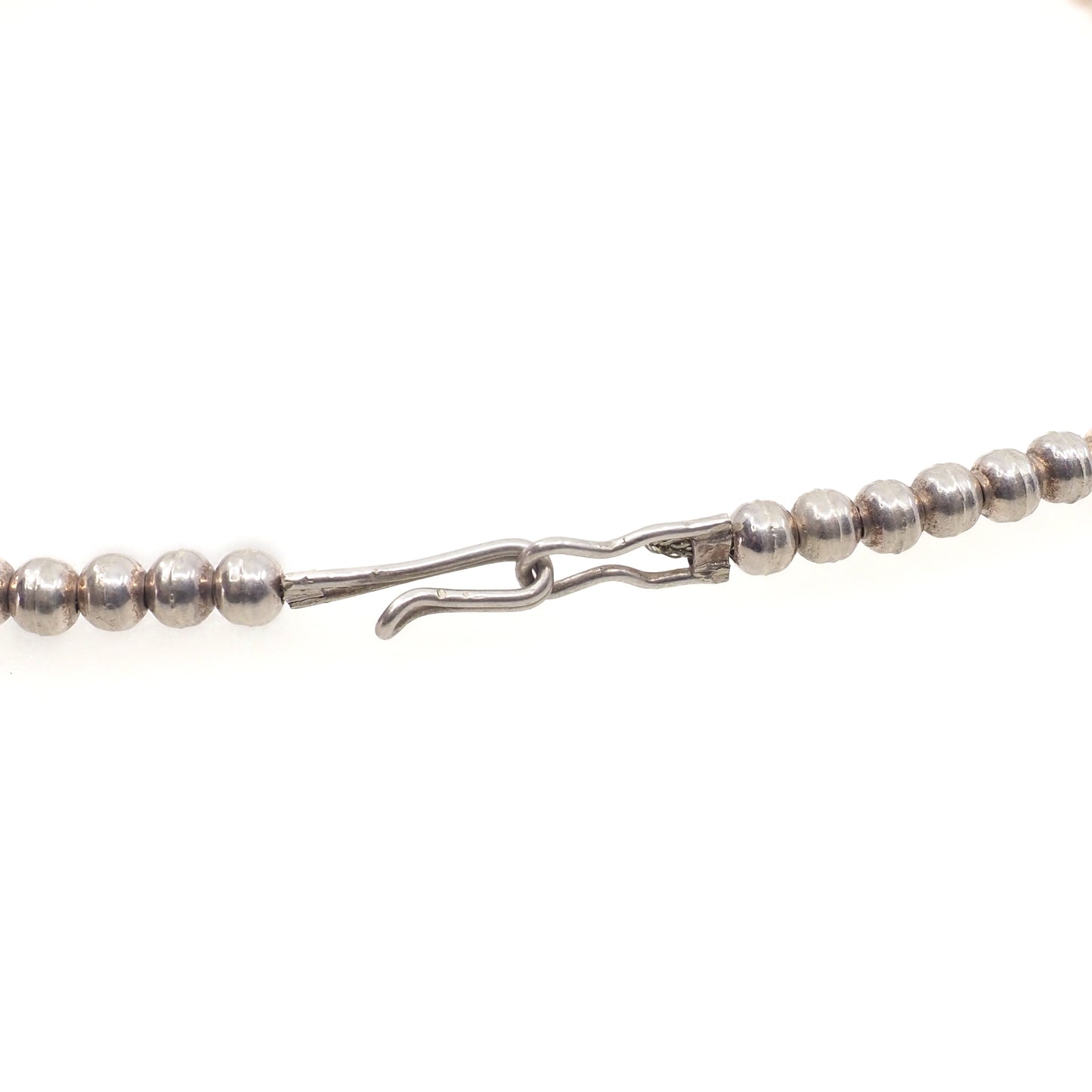 Vintage 1970s Navajo Sterling Silver Hollow Bead Graduated Choker 16" Necklace