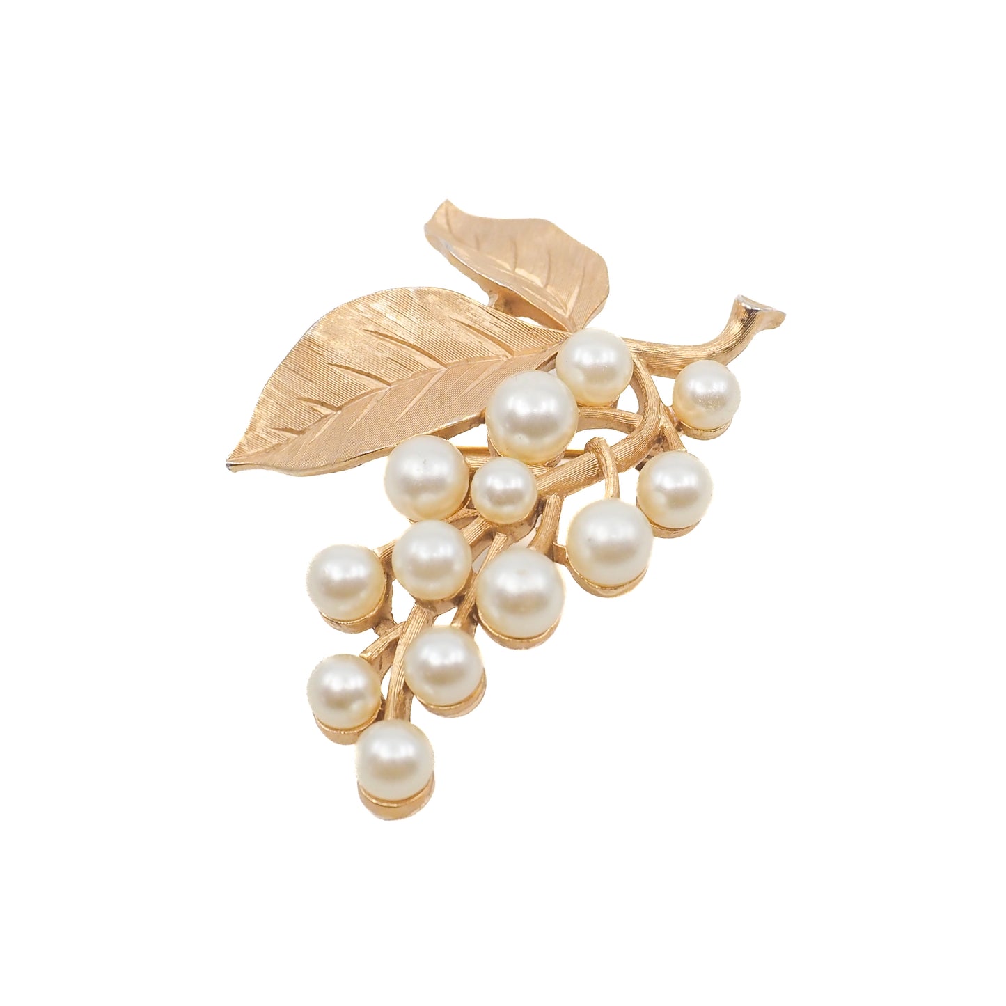 Vintage 1960s TRIFARI Imitation Pearl Gold Plate Leaf Cluster Brooch