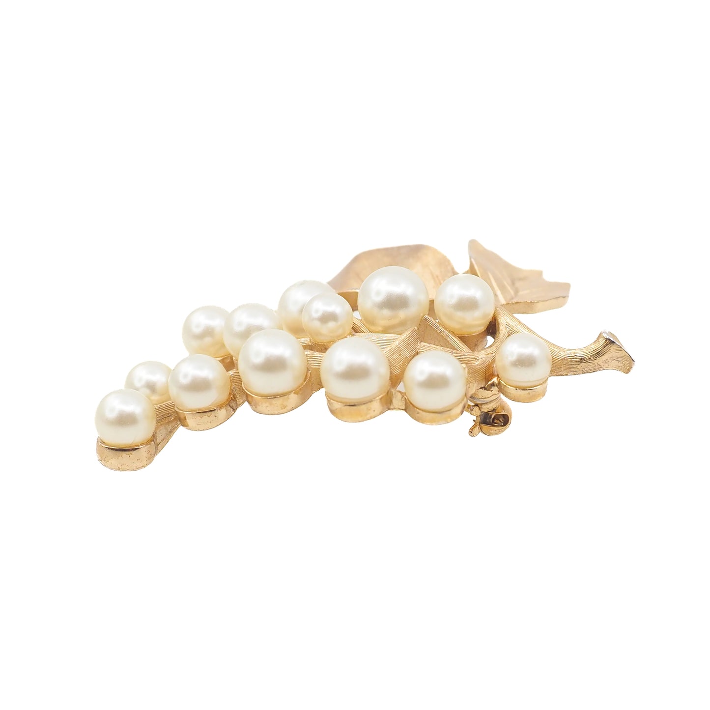 Vintage 1960s TRIFARI Imitation Pearl Gold Plate Leaf Cluster Brooch