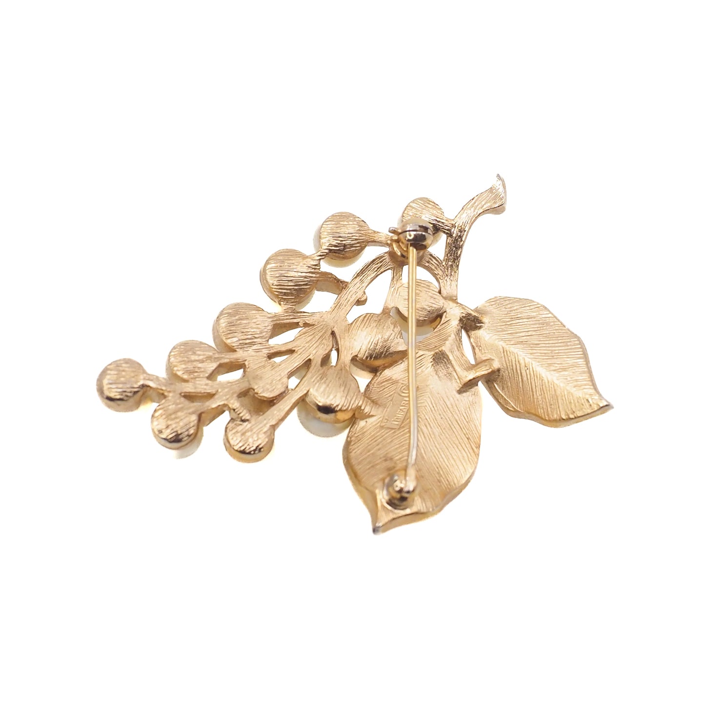 Vintage 1960s TRIFARI Imitation Pearl Gold Plate Leaf Cluster Brooch