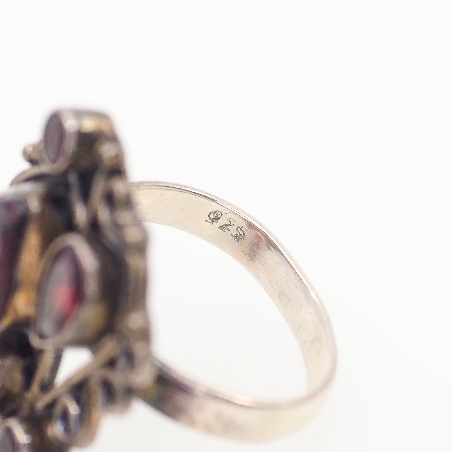 Vintage 2000s Faceted and Rough Pyrope Garnet and Sterling Silver Ring Size 8