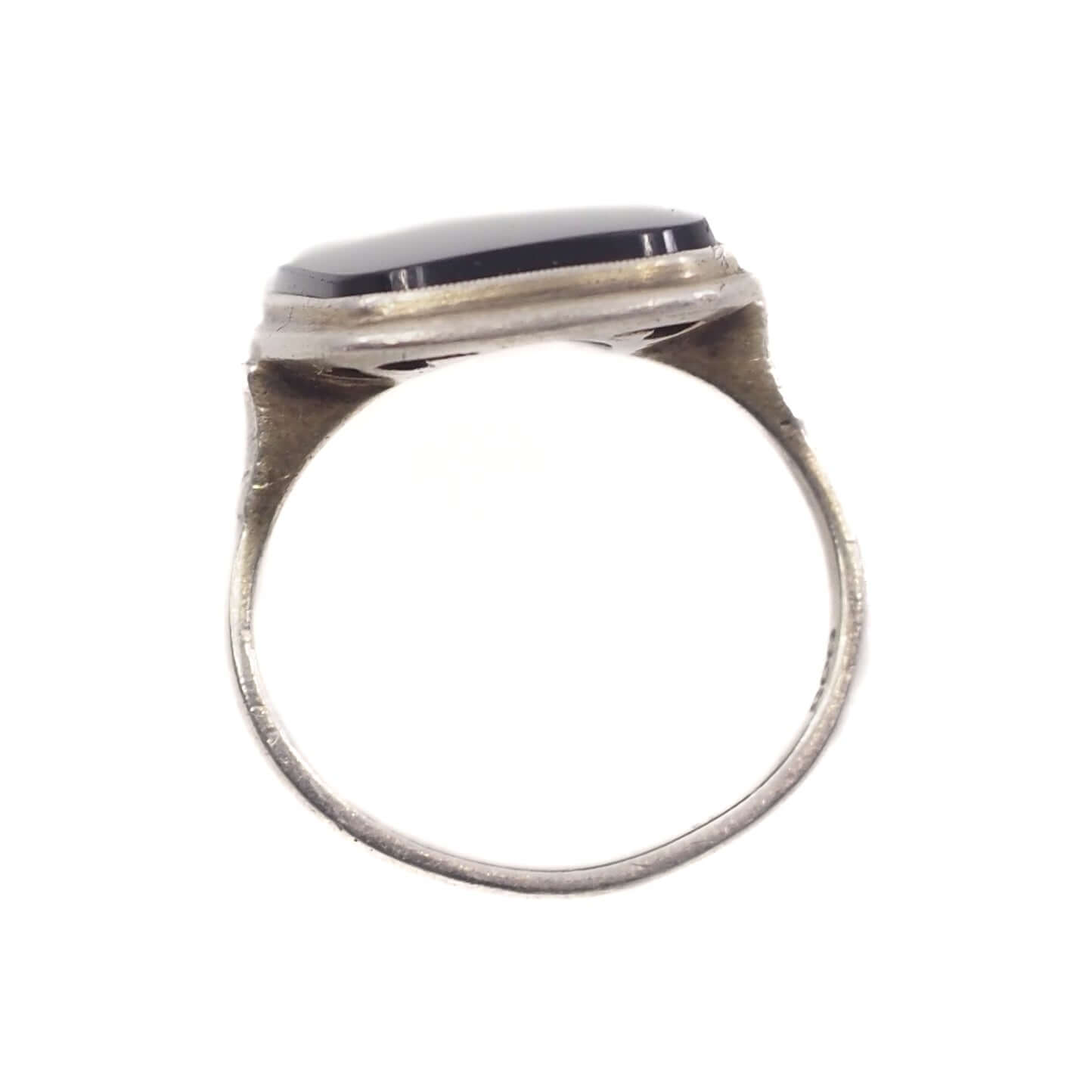 Vintage 1960s Black Onyx and 835 Silver Solitaire Ring Size 7.75