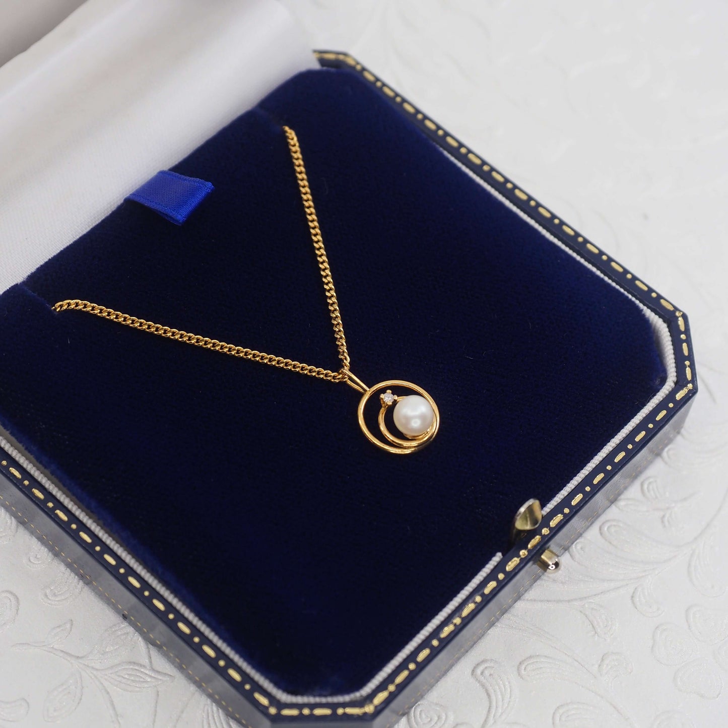 Vintage 1970s Japanese Cultured Akoya Pearl, Diamond, and Yellow Gold Filled 18" Necklace