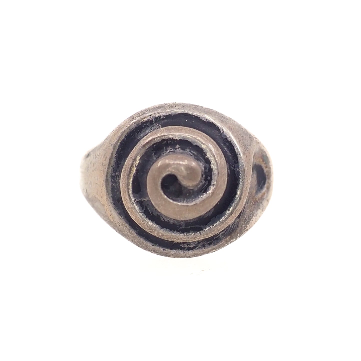 Vintage 1970s Sterling Silver Swirled Southwest Thick Band Ring Size 6.5