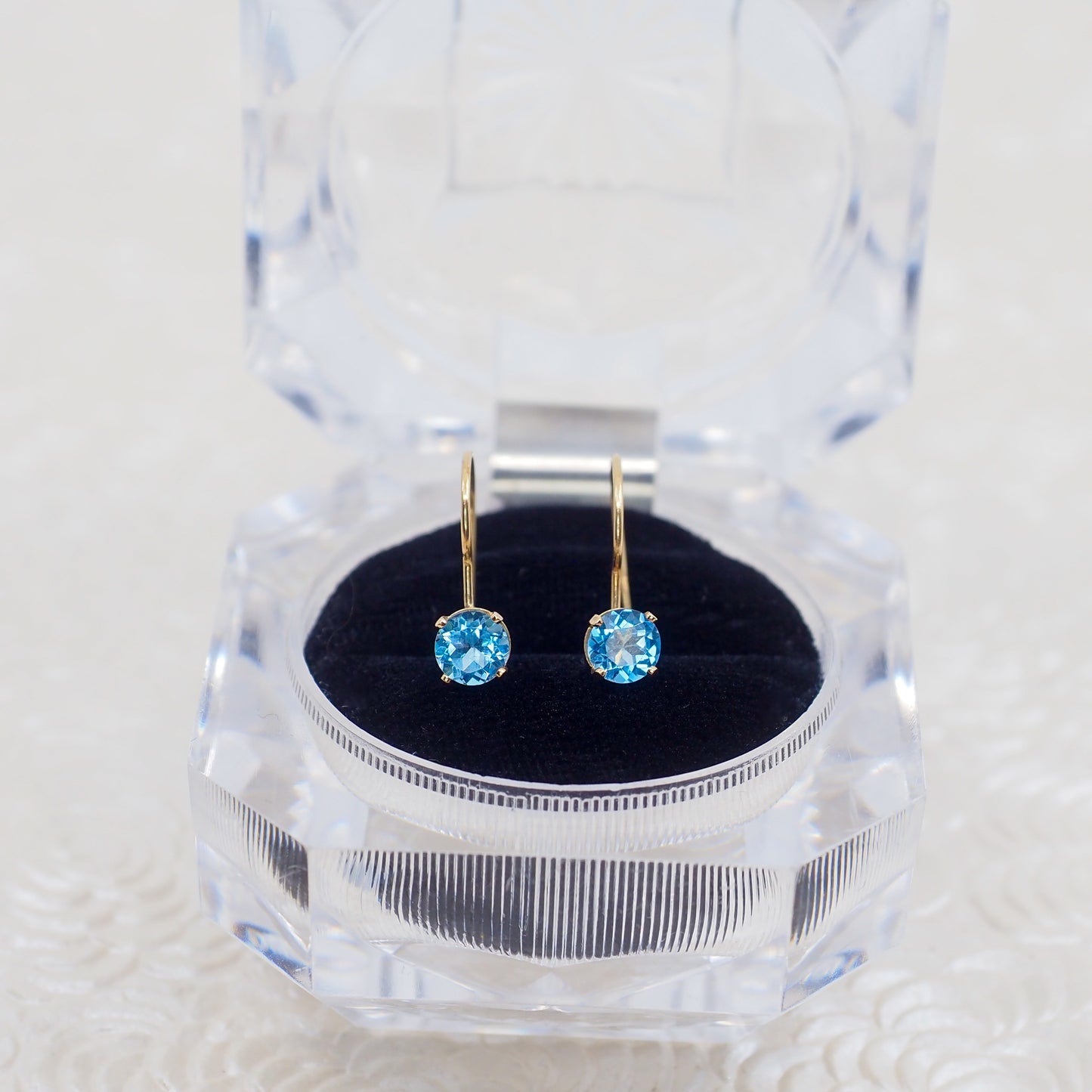 Antique 1910s Edwardian Blue Zircon and 14K Yellow Gold Kidney Wire Pierced Drop Earrings