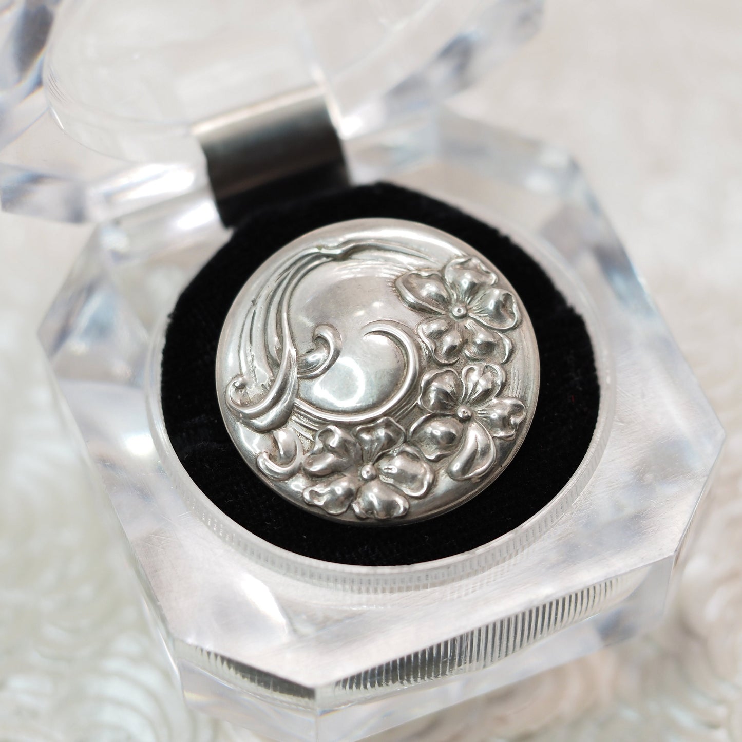 Antique 1900s Art Nouveau Floral Sterling Silver Flower Circle Pin Brooch