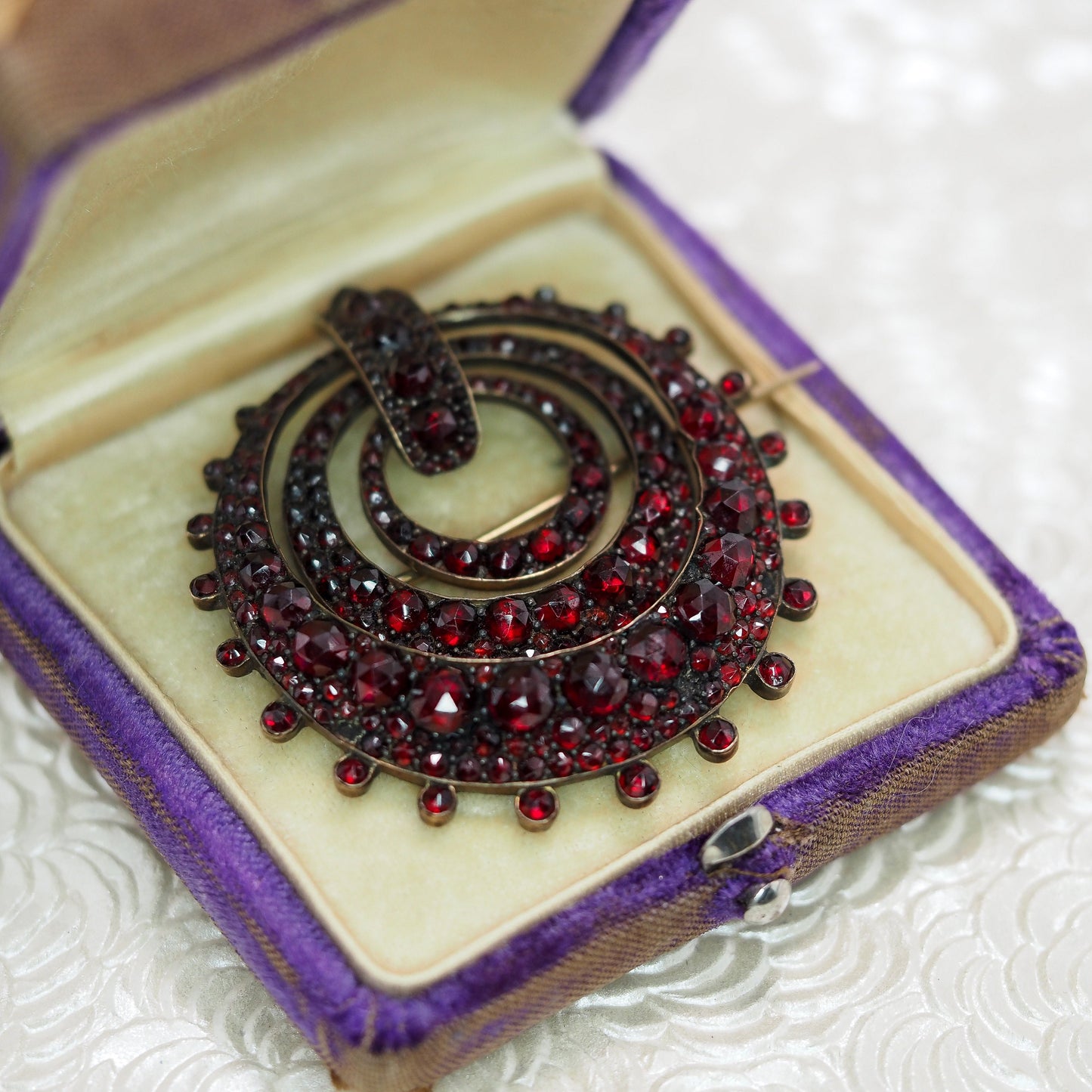 Antique 1880s Late Victorian Rose Cut Bohemian Garnet and Gilt Large Circle Statement Brooch