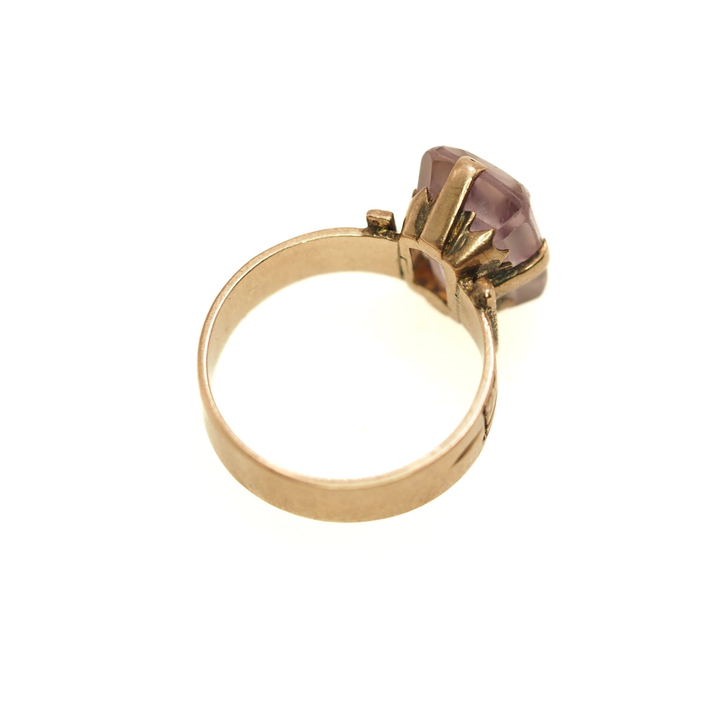 Antique 1880s Late Victorian Purple Amethyst and 10k Rose Gold Etched Solitaire Ring Size 7.75