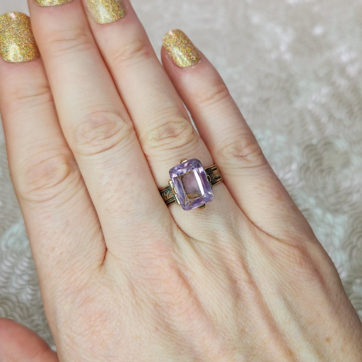 Antique 1880s Late Victorian Purple Amethyst and 10k Rose Gold Etched Solitaire Ring Size 7.75