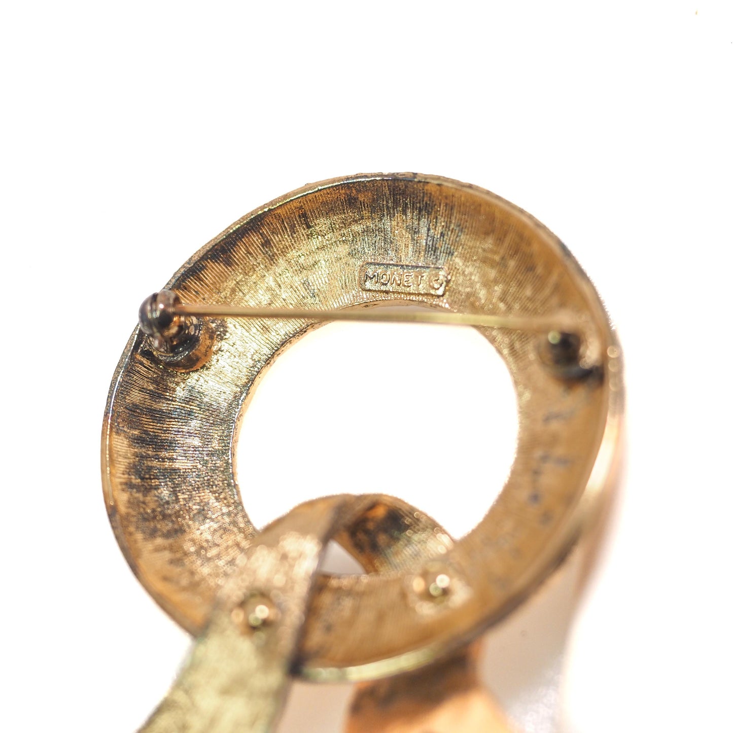 Vintage 1980s MONET Chunky Wreath Yellow Gold Plate Christmas Statement Unisex Brooch