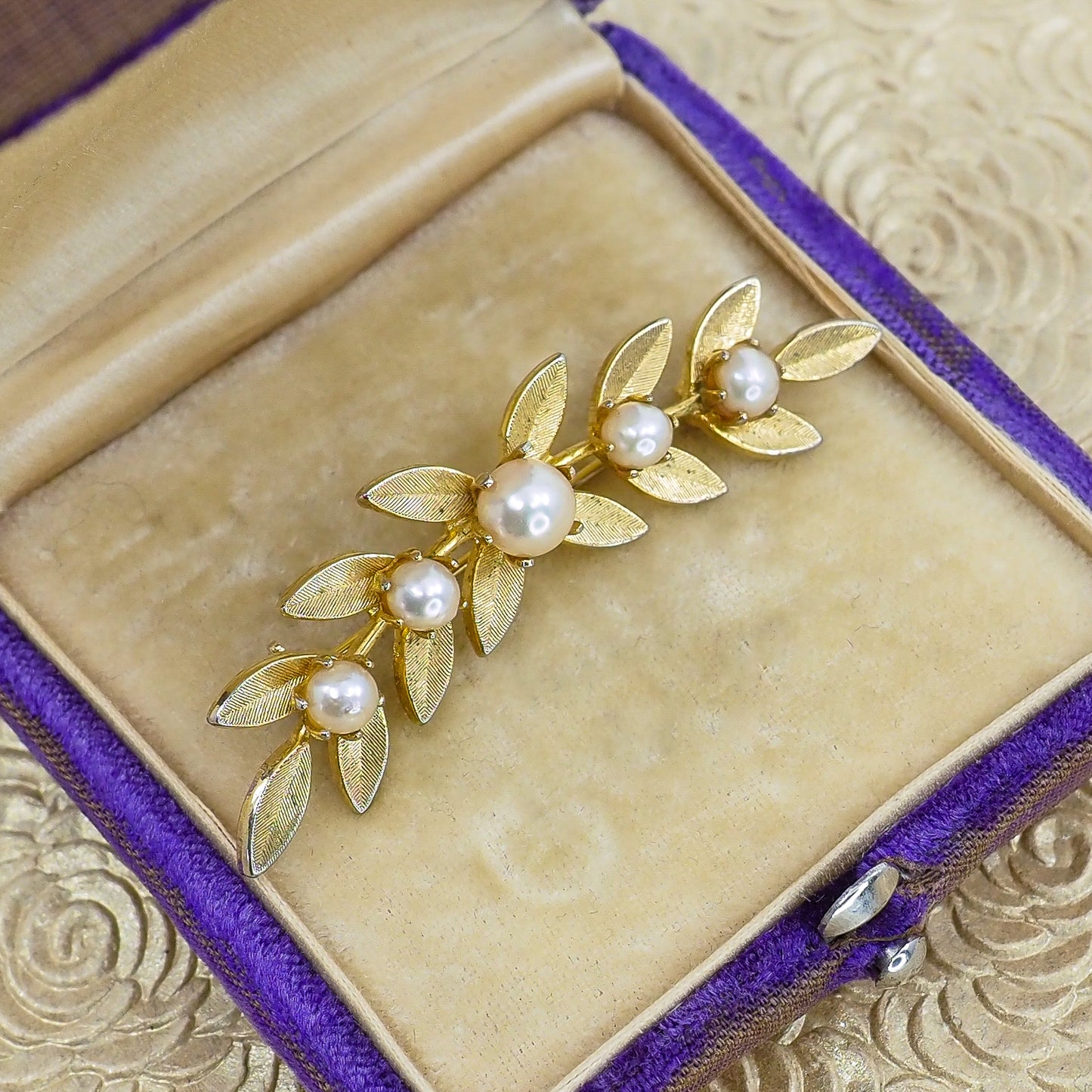 Vintage 1960s Cultured Japanese Akoya Pearl and Gold Plate Leaf Garland Brooch