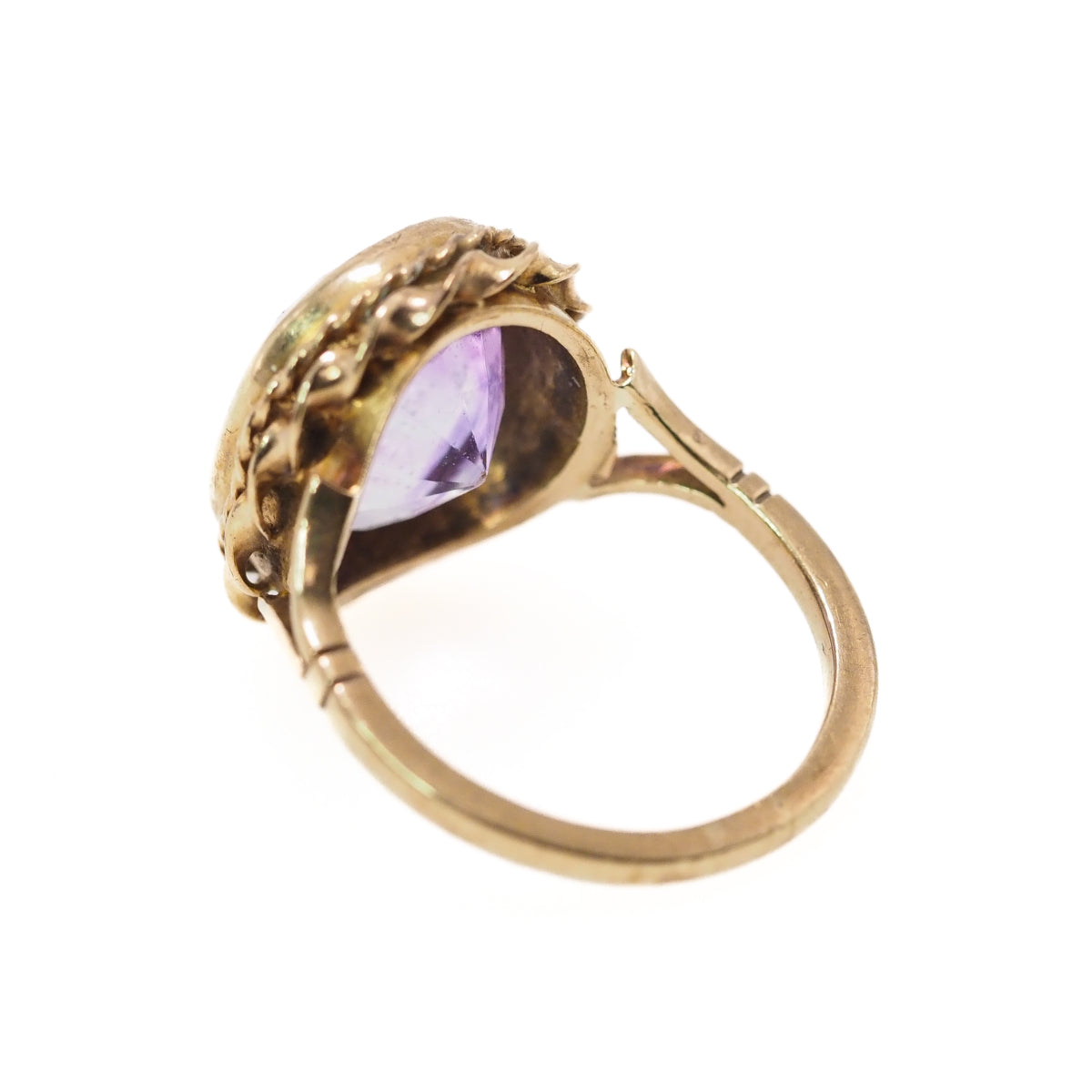 Antique 1880s Etruscan Revival Late Victorian Oval Cut 6.66ct Amethyst and 14K Yellow Gold Solitaire Ring Size 7.5 image 4