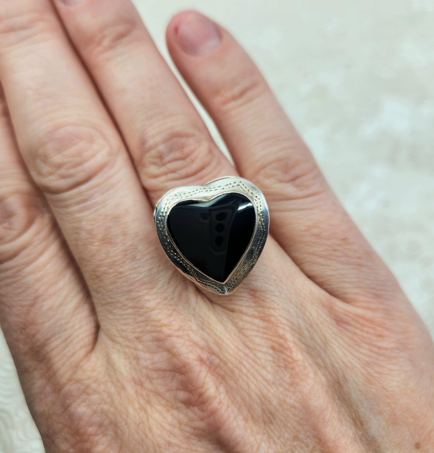 Vintage 1980s Black Onyx and Sterling Silver Heart Locket Poison Ring Size 6