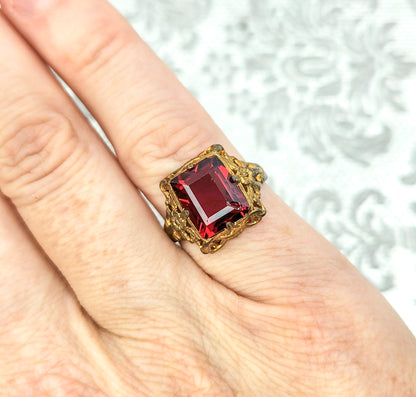 Vintage 1930s UNCAS Art Deco Red Glass and Gold Filled Ring Size 6