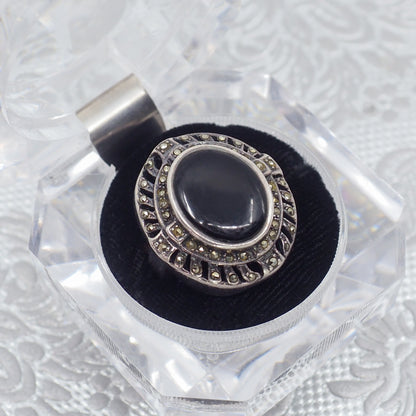 Vintage 1980s Black Onyx, Marcasite, and Sterling Silver Chunky Unisex Ring Size 7.25