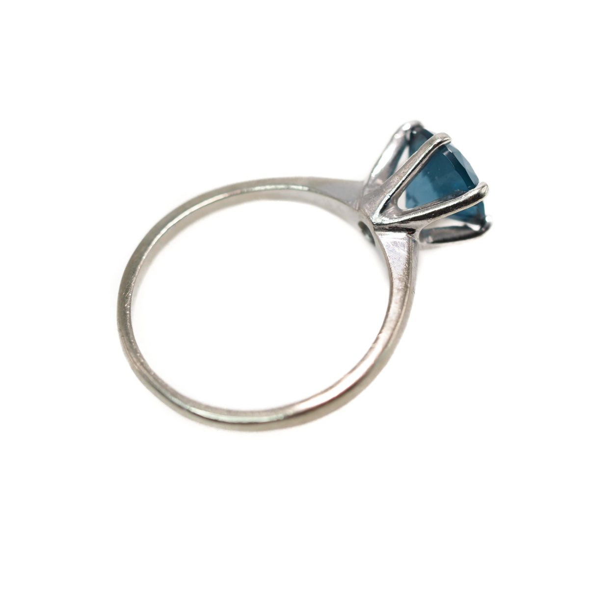 Vintage 1970s Greenish Blue Lab Created Spinel and 10K White Gold Solitaire Ring Size 5 image 6