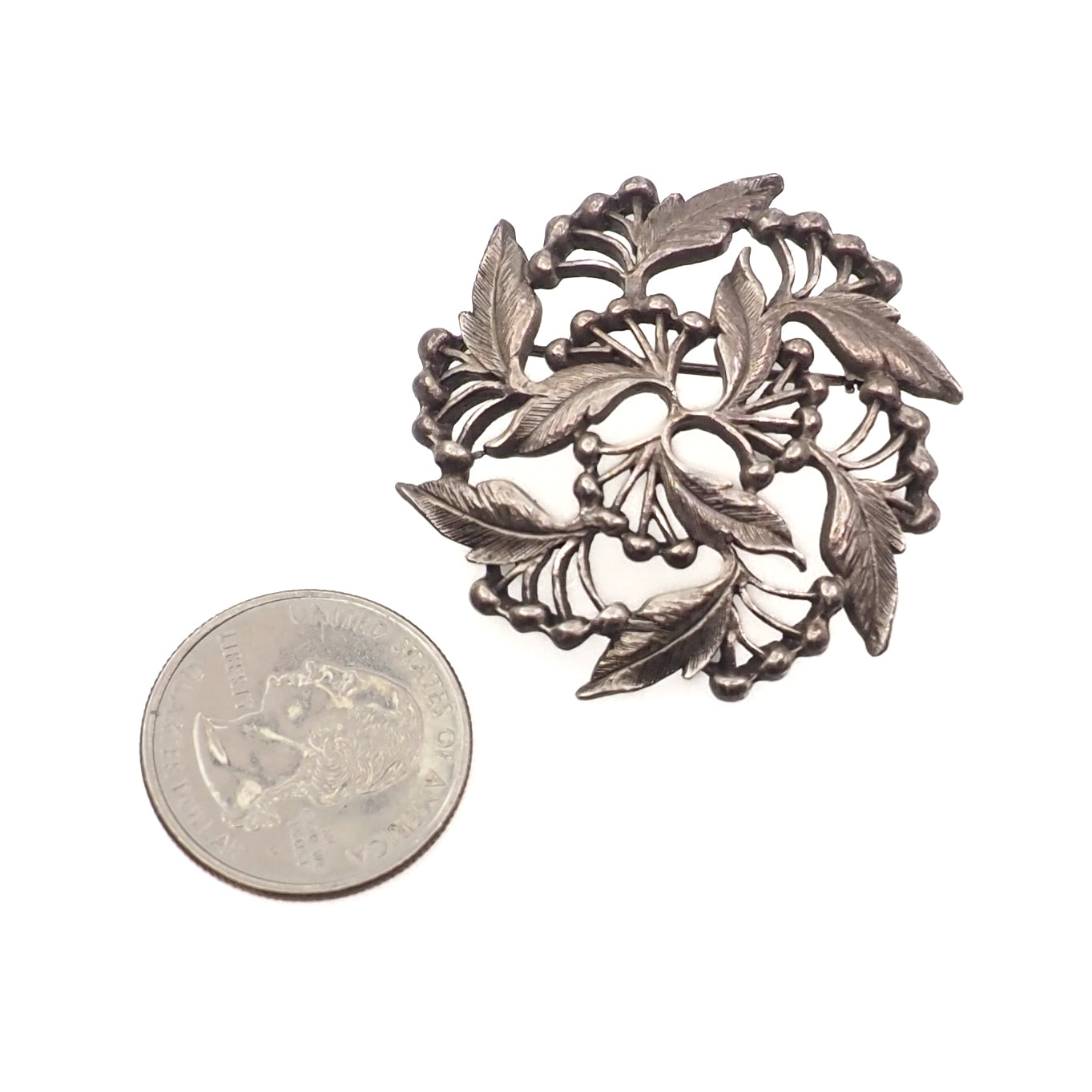 Vintage 1960s Ornate Foliate Plant Silver Plate Unisex Brooch