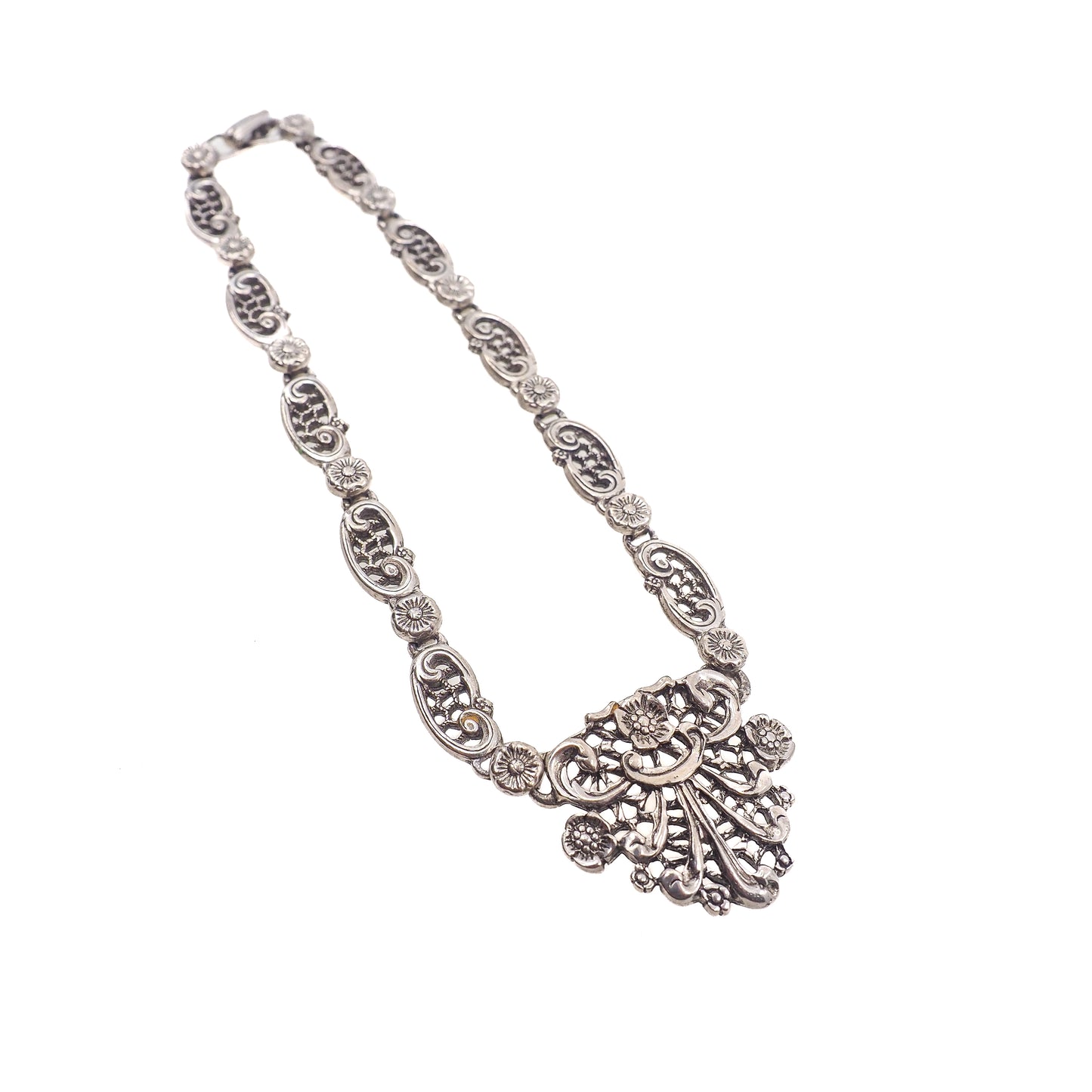 Vintage 1960s Renaissance Revival Silver Plate Statement Flower Choker Statement 14" Necklace - Large Silver 60s Choker