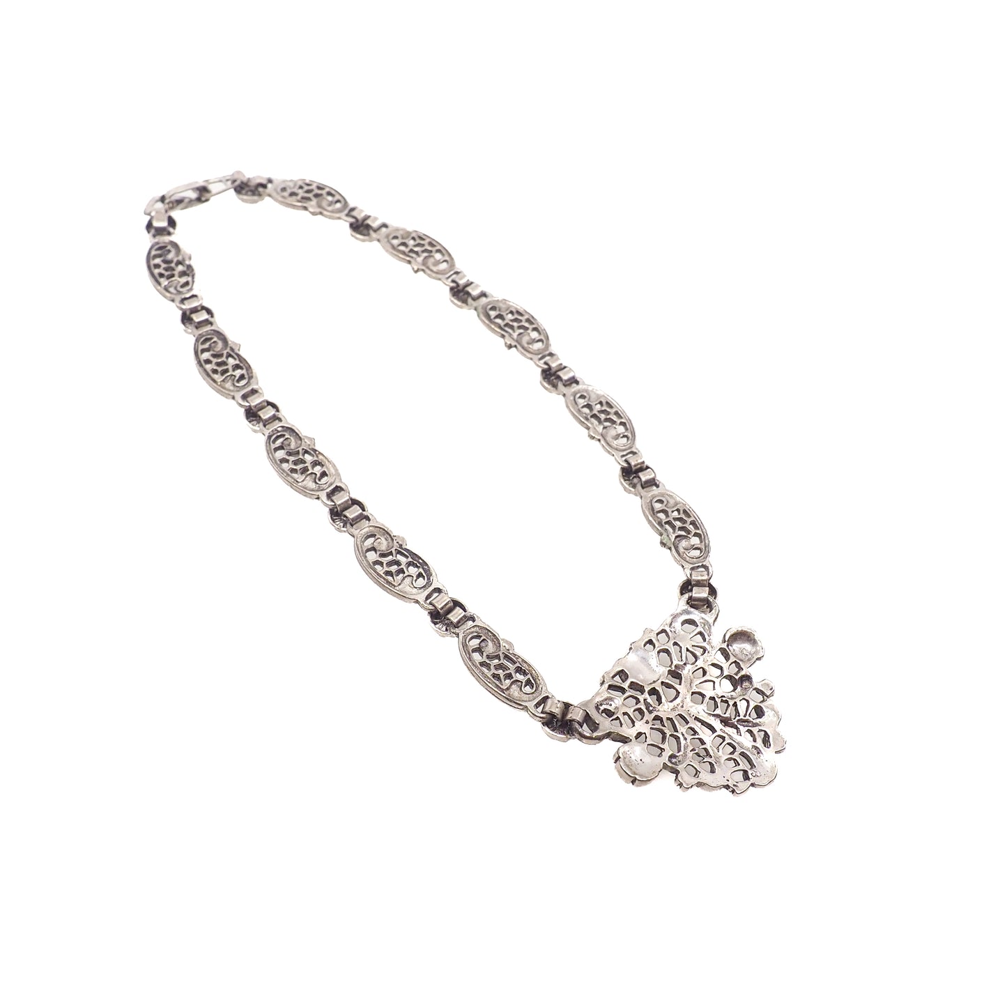 Vintage 1960s Renaissance Revival Silver Plate Statement Flower Choker Statement 14" Necklace - Large Silver 60s Choker