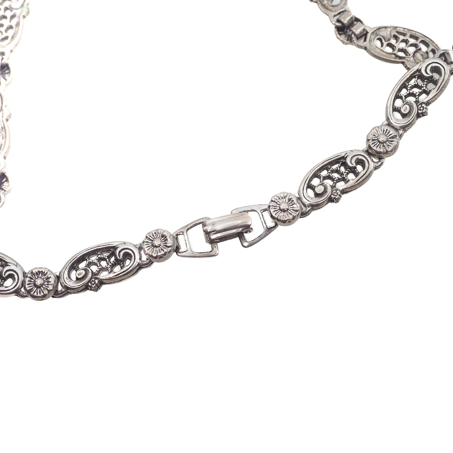 Vintage 1960s Renaissance Revival Silver Plate Statement Flower Choker Statement 14" Necklace - Large Silver 60s Choker