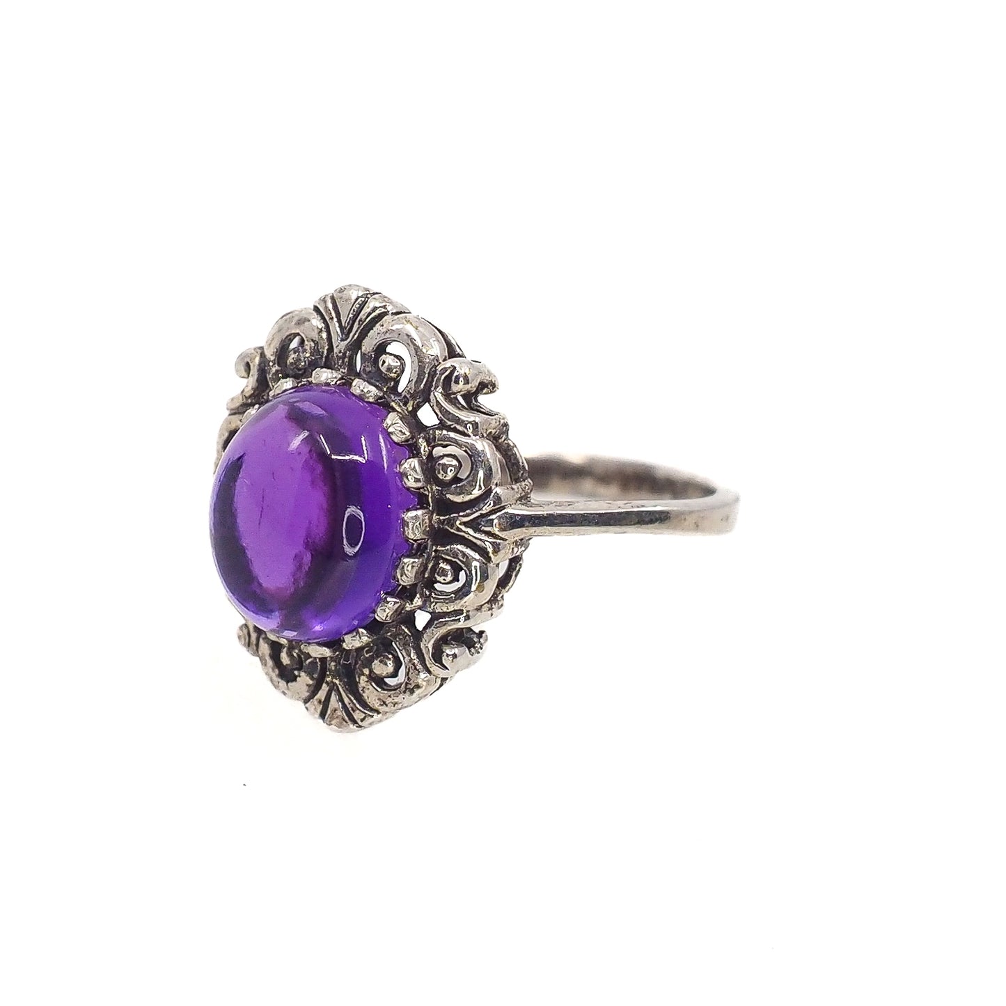 Vintage 1960s Purple Cabochon Amethyst and Sterling Silver Scroll Ring Size 6.25