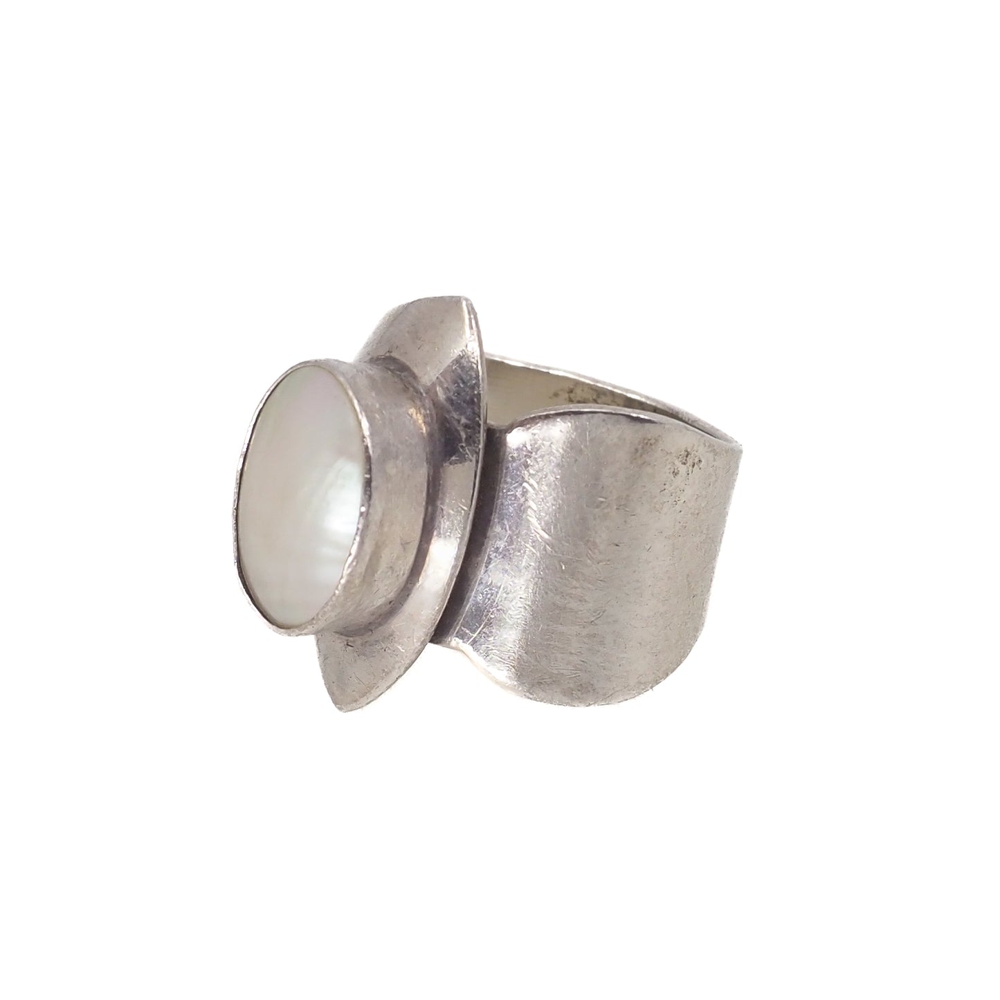 Vintage 1990s ROBERT NILSSON Mother-of-Pearl and Sterling Large Modernist Statement Ring Size 7