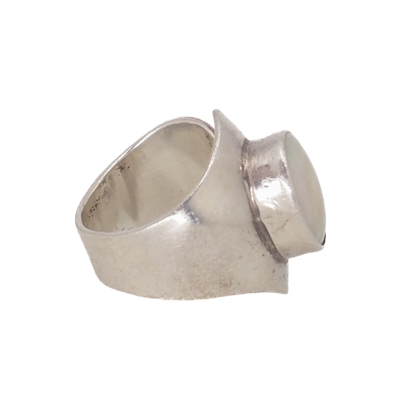 Vintage 1990s ROBERT NILSSON Mother-of-Pearl and Sterling Large Modernist Statement Ring Size 7