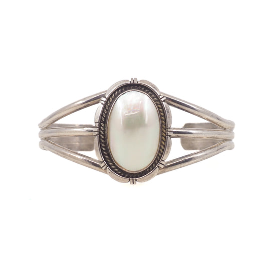Vintage 1980s EUGENE BELONE Navajo Mother of Pearl Sterling Silver Cuff 6.5" Bracelet
