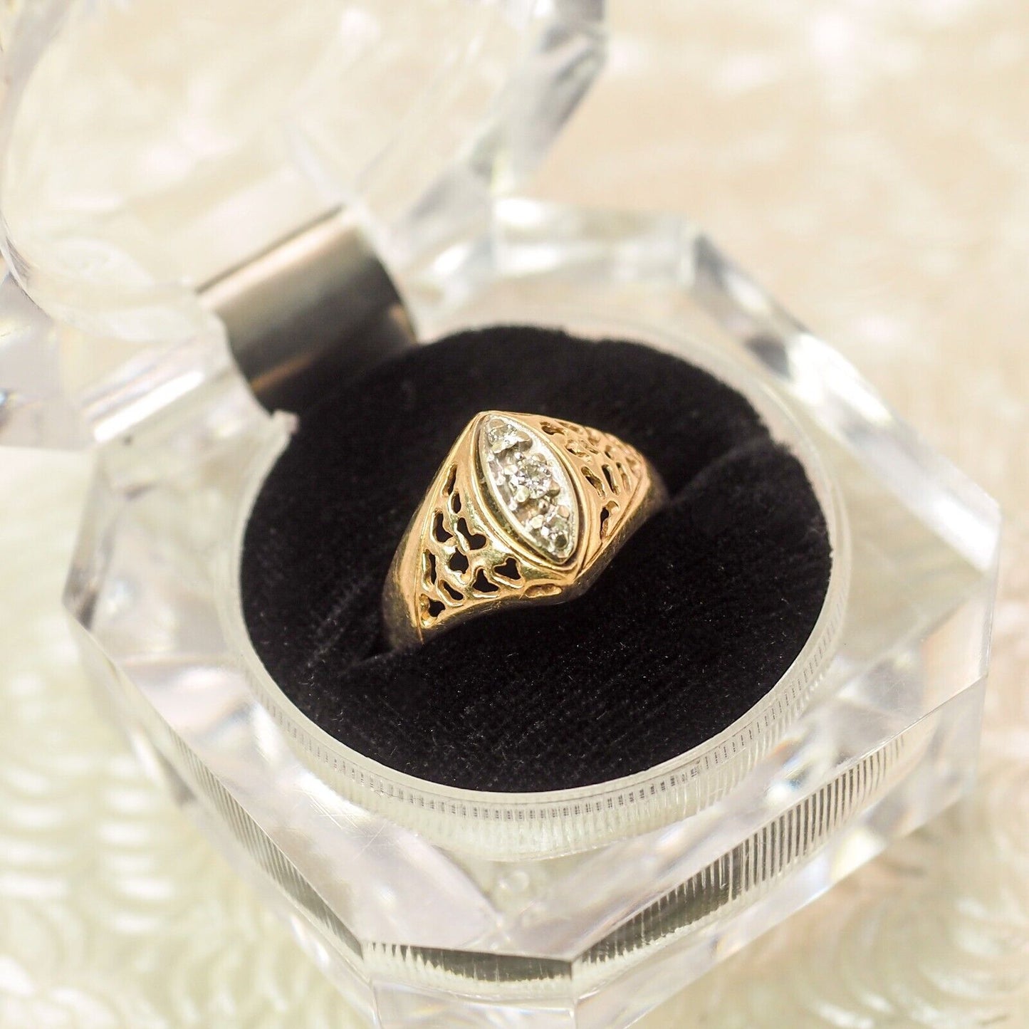 Vintage 1980s Round Cut Diamond 14K Gold Marquise Ring Size 8.25