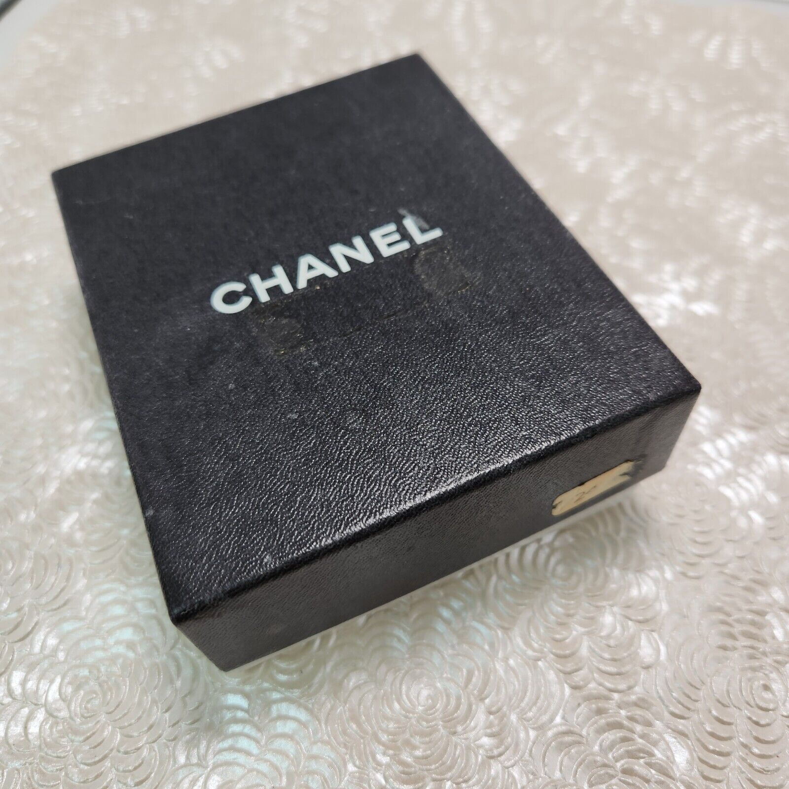 Vintage 1990s Chanel Imit. Pearl & Rhinestone Clip Earrings w/ Box AS IS Repair