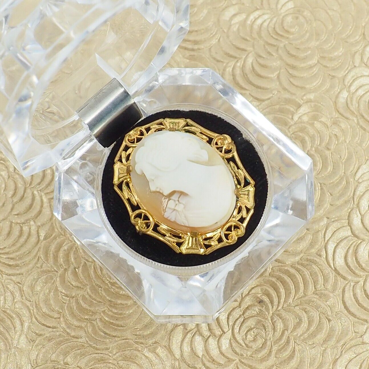 Antique 1910s Shell and Gold Filled Cameo Pink Hand Carved Brooch