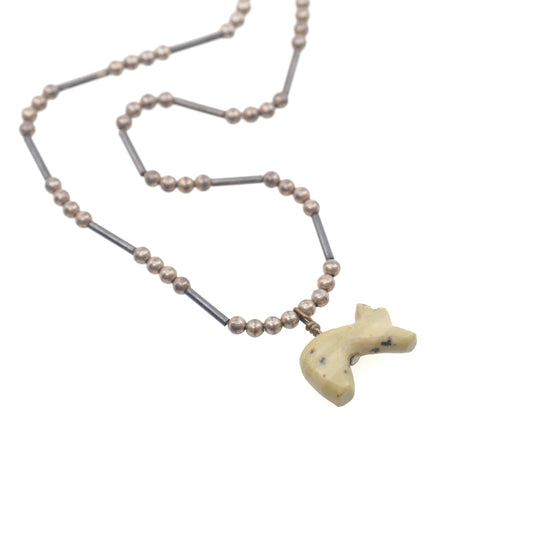 Vintage 1970s Zuni Sterling Silver Serpentine Bear Fetish Single Strand 13.5" Necklace