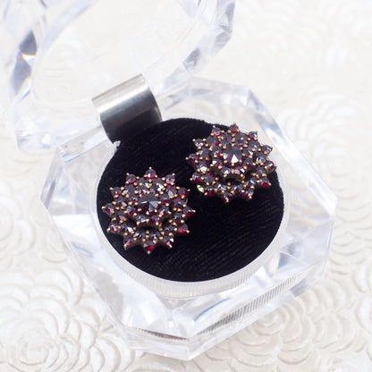 Vintage 1960s Granat Turnov Bohemian Garnet 900 Silver Gold-Washed Cluster Screw Back Earrings