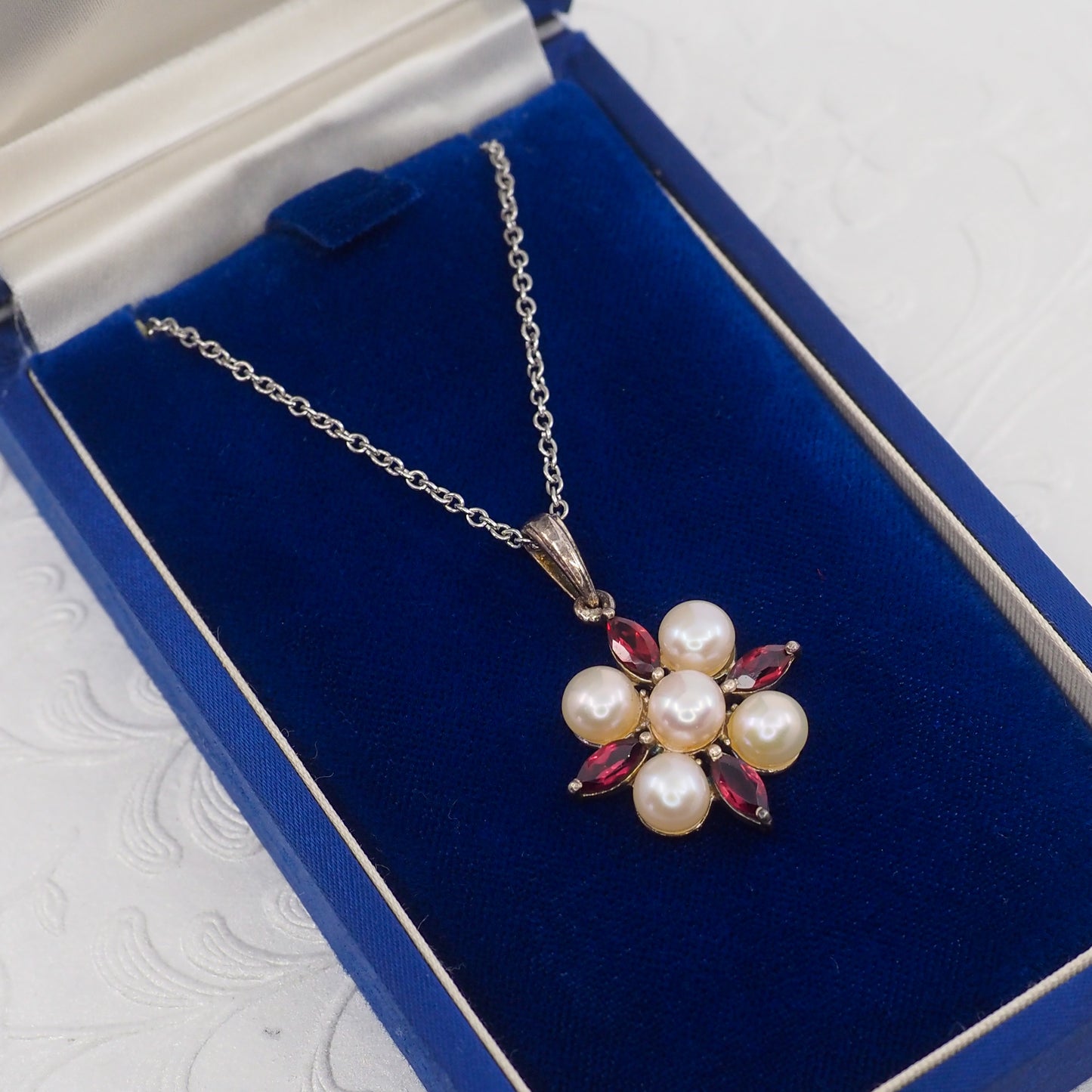 Vintage 1990s Garnet and Cultured Pearl Sterling Silver Cluster 20" Necklace