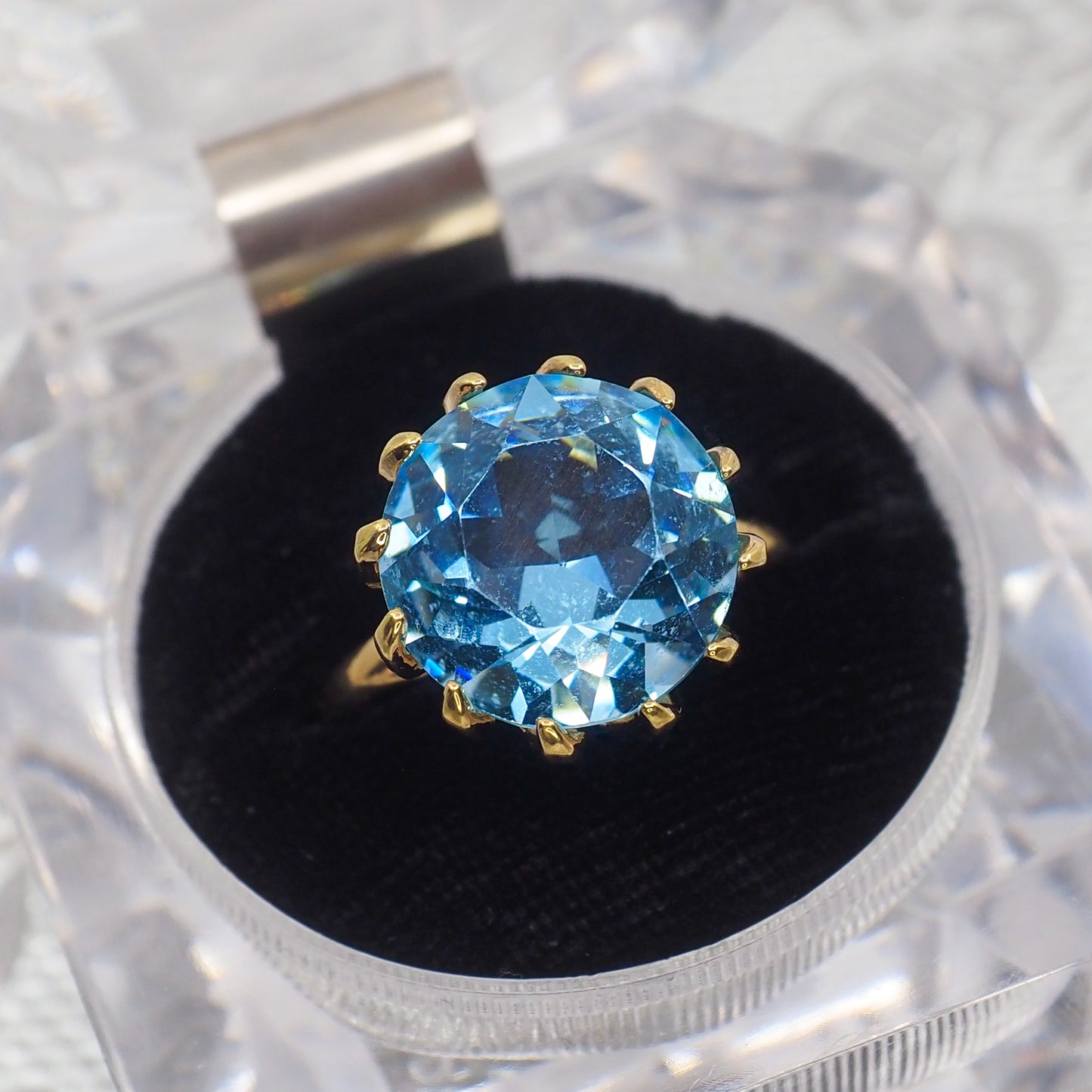 Vintage 1960s UNCAS Blue Glass and 18K Gold Electroplate Large Cocktail Ring Size 9