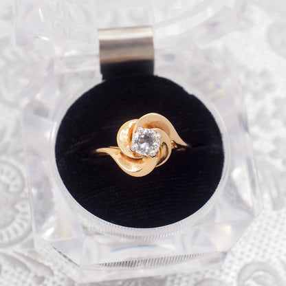 Vintage 1980s Clear GGG and 18K HGE Solitaire Swirled Ring Size 7.25