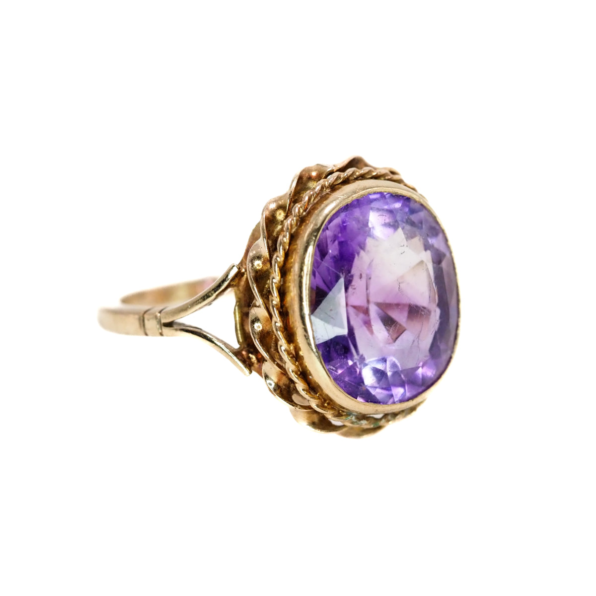 Antique 1880s Etruscan Revival Late Victorian Oval Cut 6.66ct Amethyst and 14K Yellow Gold Solitaire Ring Size 7.5 image 2