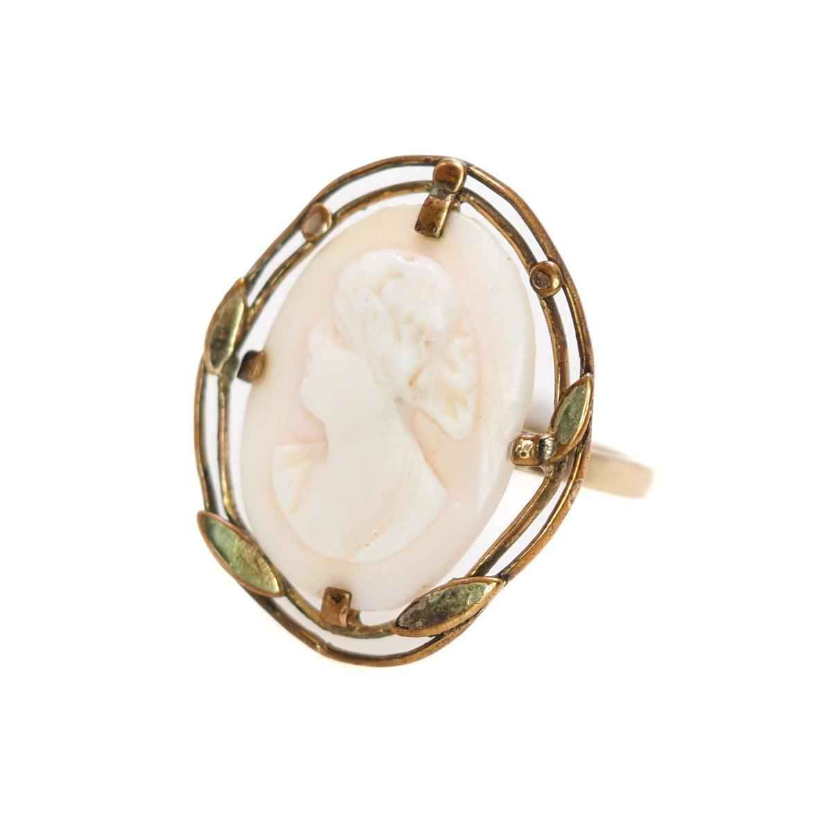 Antique 1910s Art Nouveau Angel Skin Coral Cameo and 10K Yellow Gold Woman Ring Size 6.25 image 1