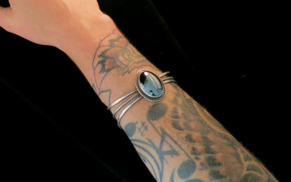 Vintage 1970s Hematite Cabochon Sterling  Silver Rope Native American Gemstone 6.5" Cuff Bracelet