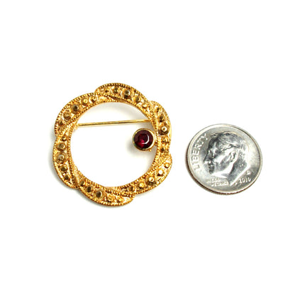 Vintage 1980s Costume Halo Red Rhinestone Circular Wreath Gold Tone Pin Brooch