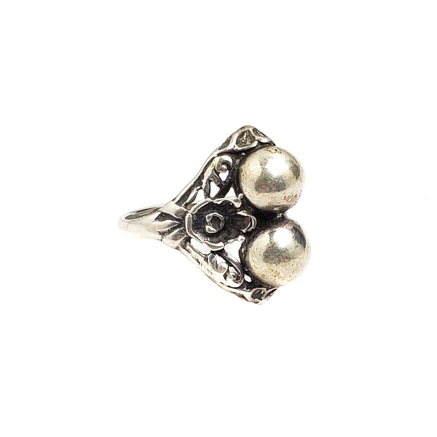 Vintage 1960s Sterling Silver Ball Ring - Silver Southwestern Rose Bead Ring Size 7.5 - Silver Flower Boho Ring