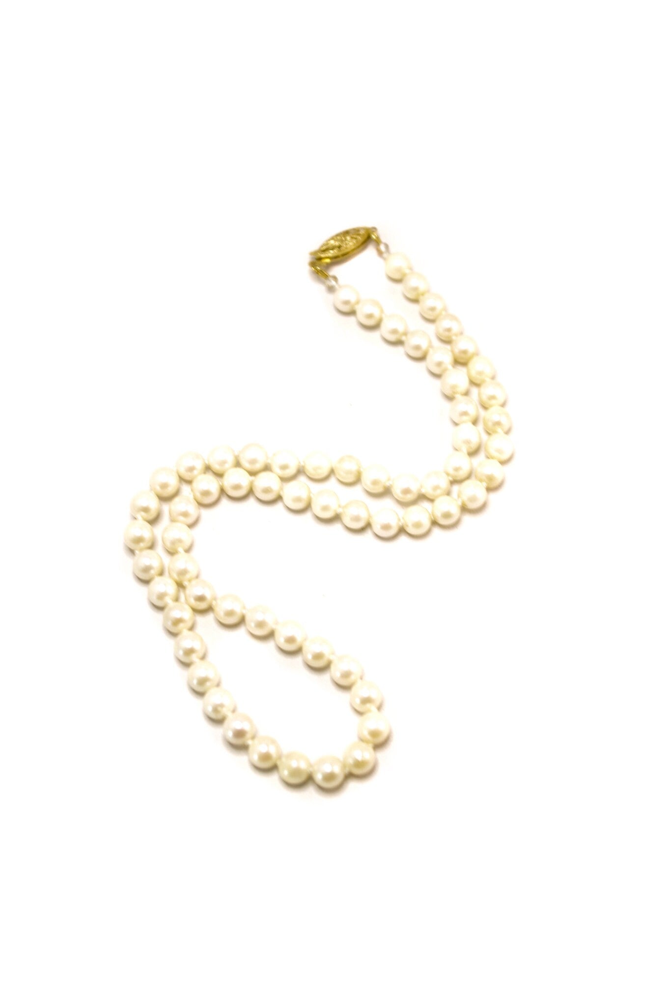 Vintage 1980s Cultured Japanese Akoya 6-6.5mm Round Pearl and 14K Yellow Gold 18" Matched Strand Necklace - 80s White Pearl Necklace