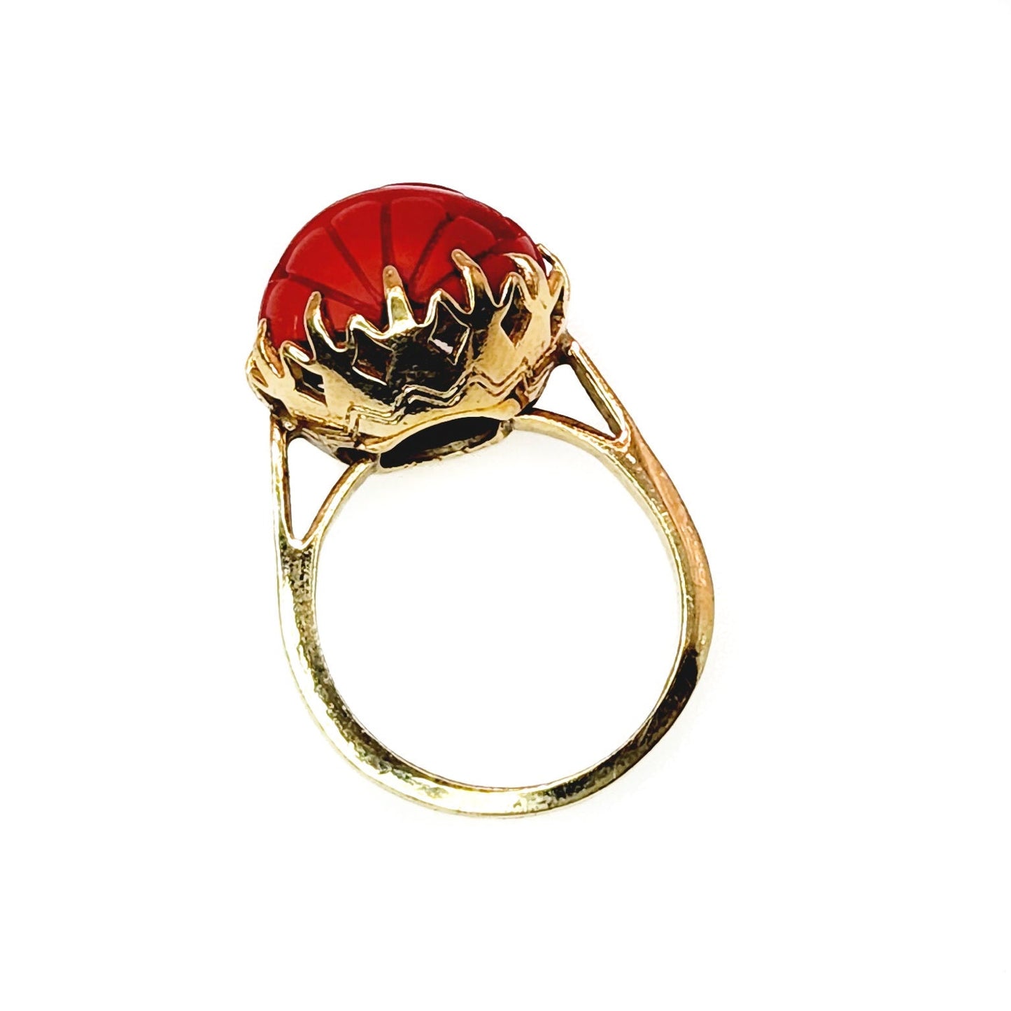 Vintage 1950s CLARK AND COOMBS Imitation Cinnabar and 10K Gold Filled Ring Size 7 - 50s Red Carved Gold Ring