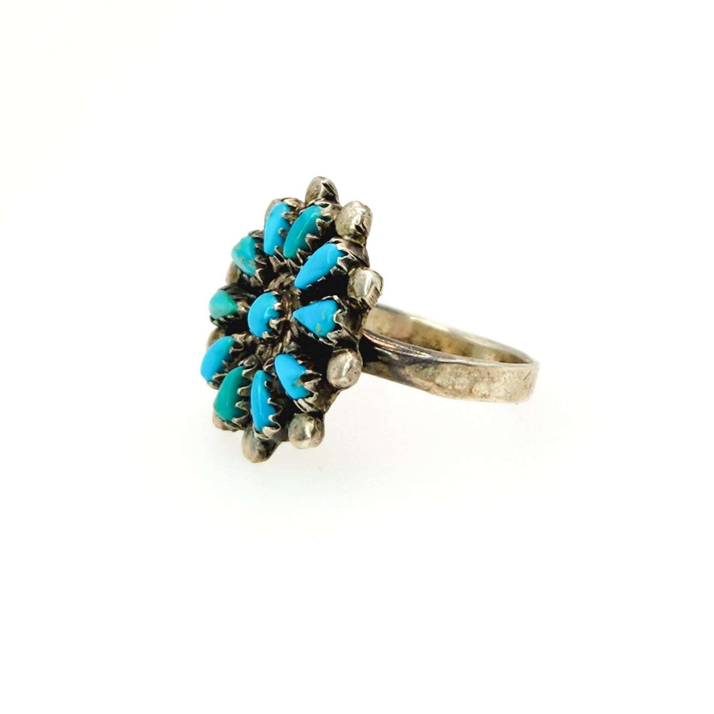 Vintage 1980s Turquoise and Sterling Silver Petit Point Flower Ring Size 8 - 80s Blue Turquoise Southwestern Cluster Silver Ring