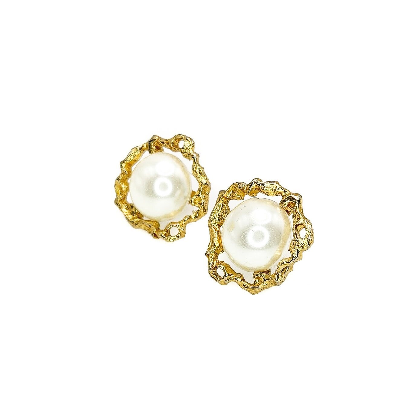 Vintage Costume Pearl Earrings - 1980s Imitation Pearl and Gold Tone Stud Costume Earrings - Pierced White Imitation Pearl Statement Ears