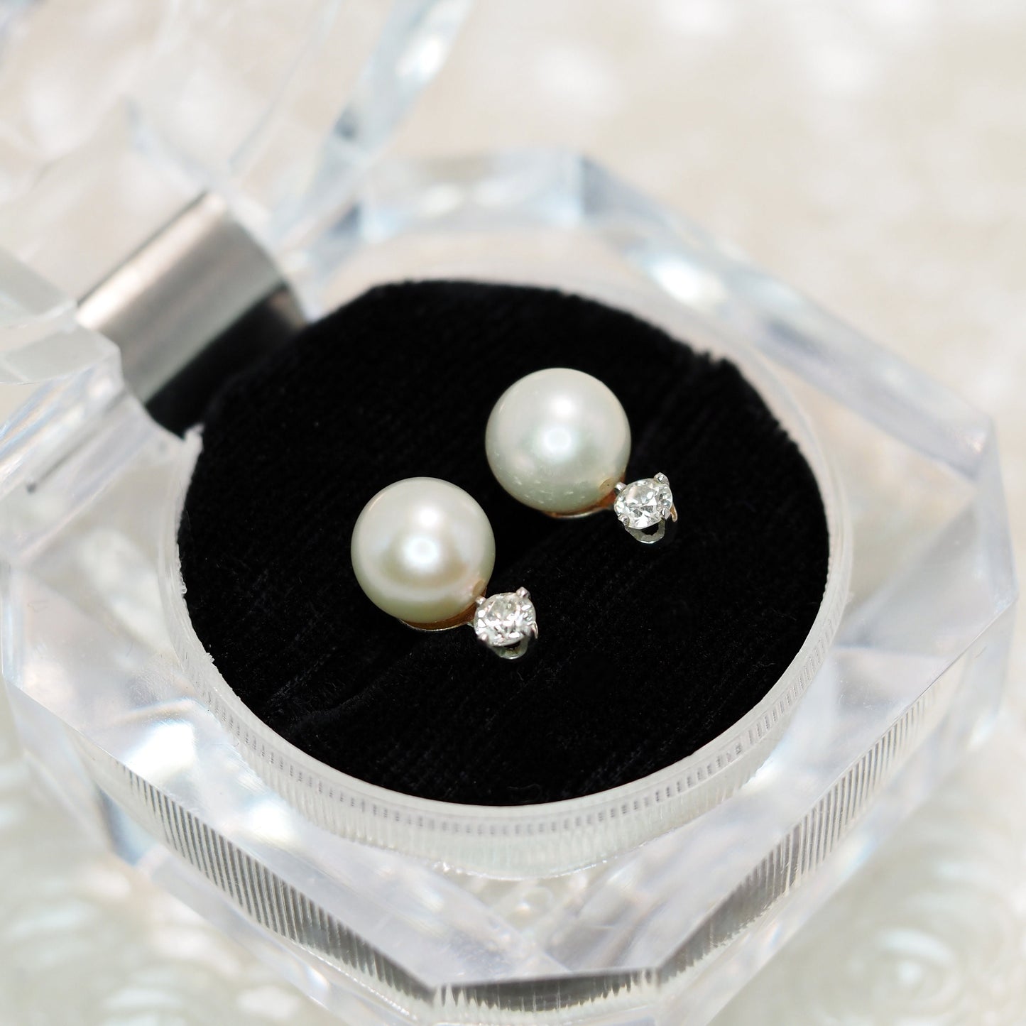 Vintage 1990s Cultured Japanese Akoya 8 mm Pearl, Diamond, and 14K Stud Earrings - Vintage White Culture Pearl, Diamond Earrings