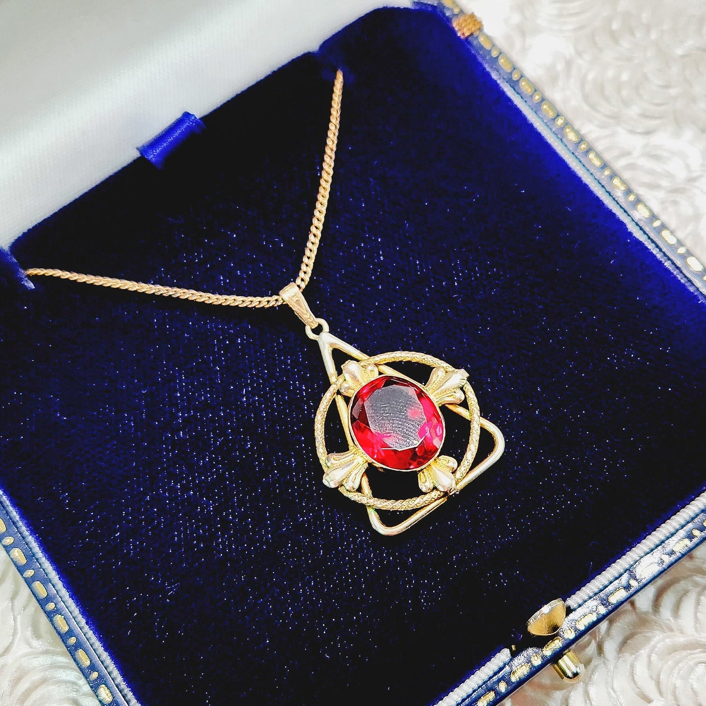 Vintage 1970s Red Glass and Yellow Gold Filled Necklace - 70s Vintage Red Pendant 18" Necklace - Red and Gold Vintage Necklace