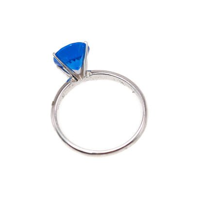 Vintage 1970s Bright Blue Lab Created Spinel and 10K White Plated Solitaire Ring Size 7.25