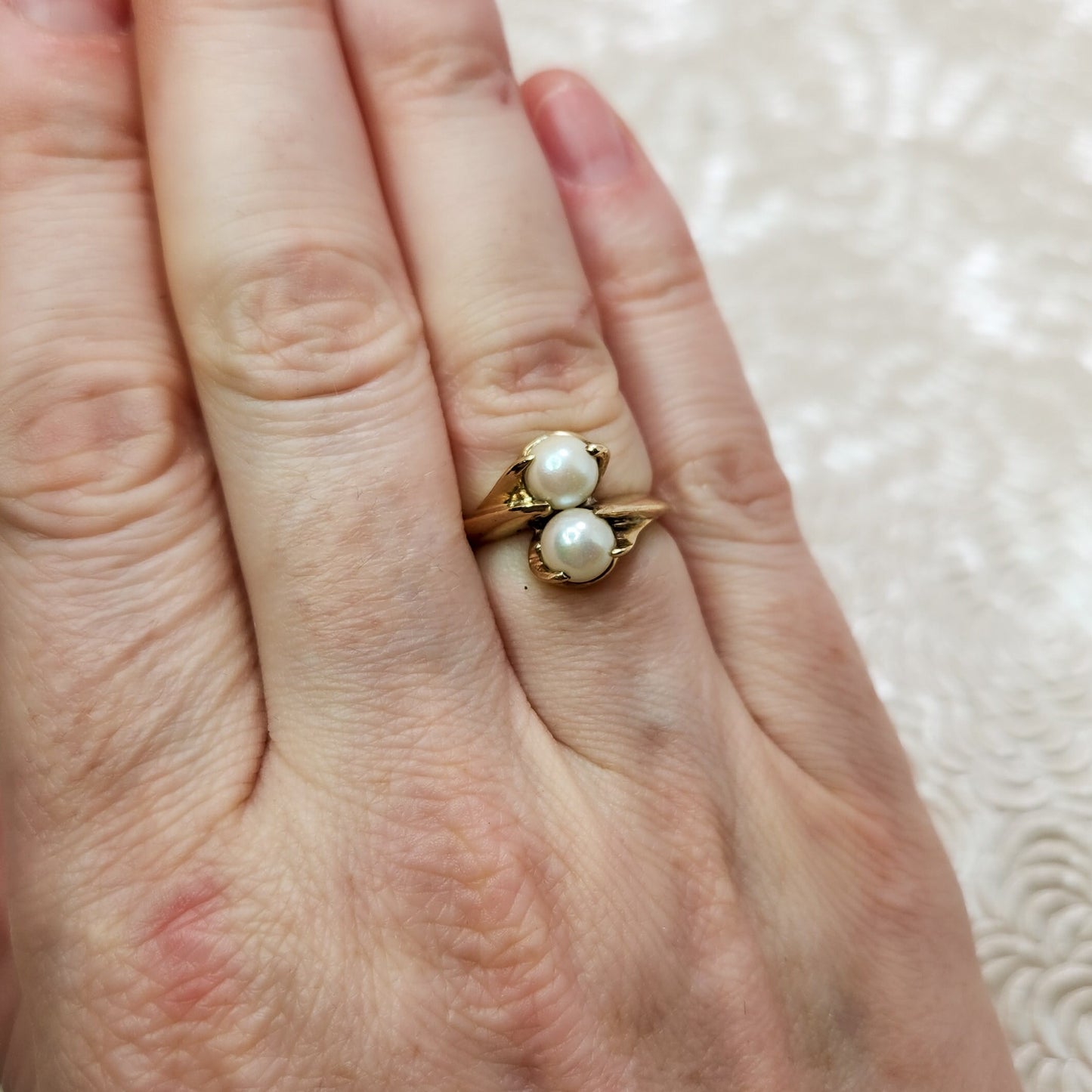 Vintage 1930s Bypass Toi et Moi Cultured Pearl and 10K Yellow Gold Ring Size 5.5 - 30s White Pearl, Gold Two Stone Ring